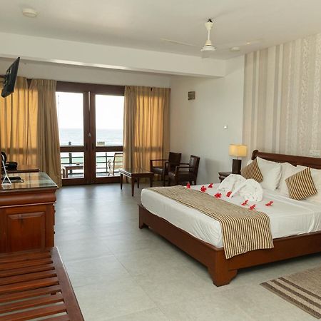 Paradise Beach Club Mirissa Luaran gambar