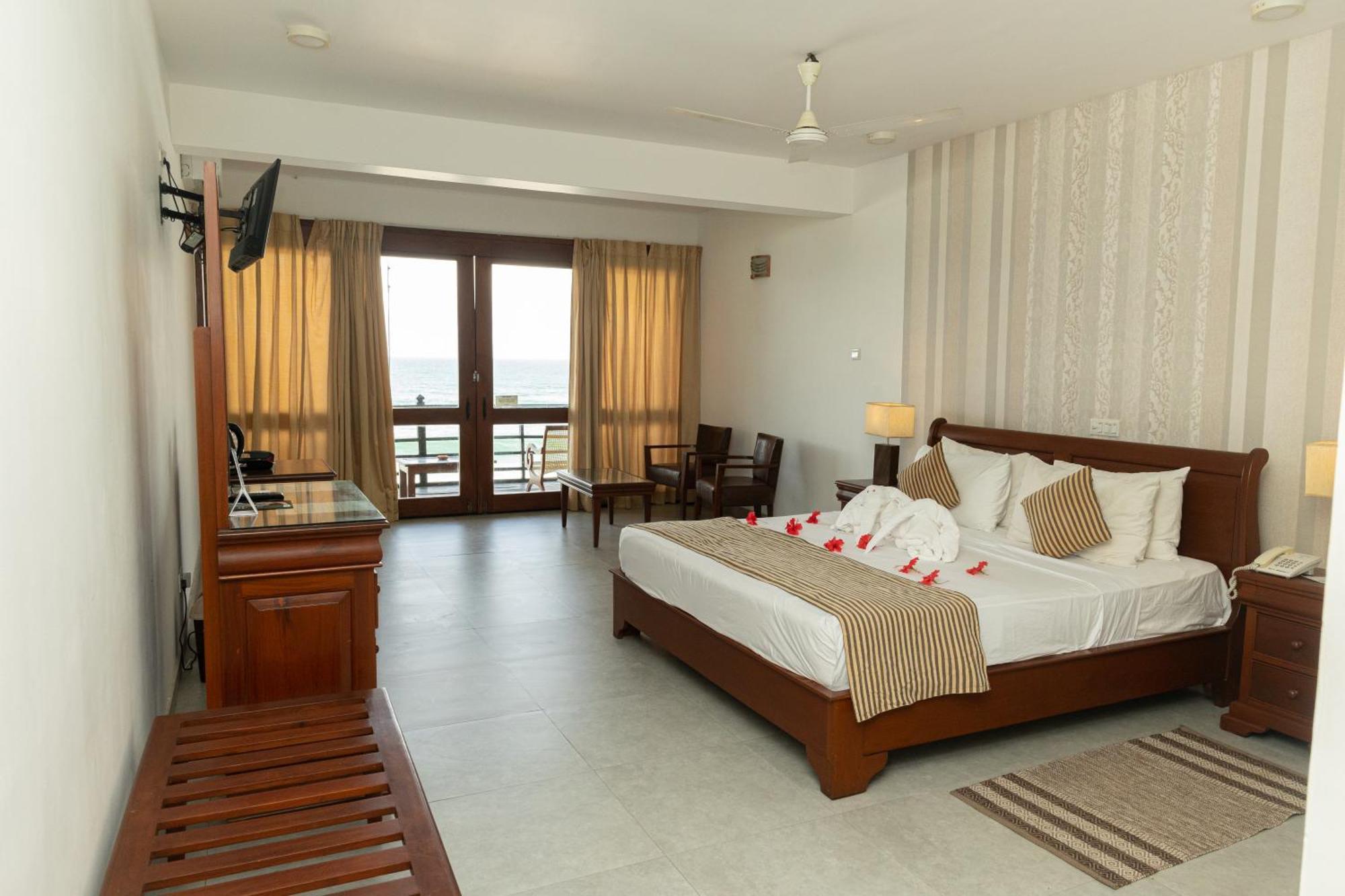 Paradise Beach Club Mirissa Luaran gambar