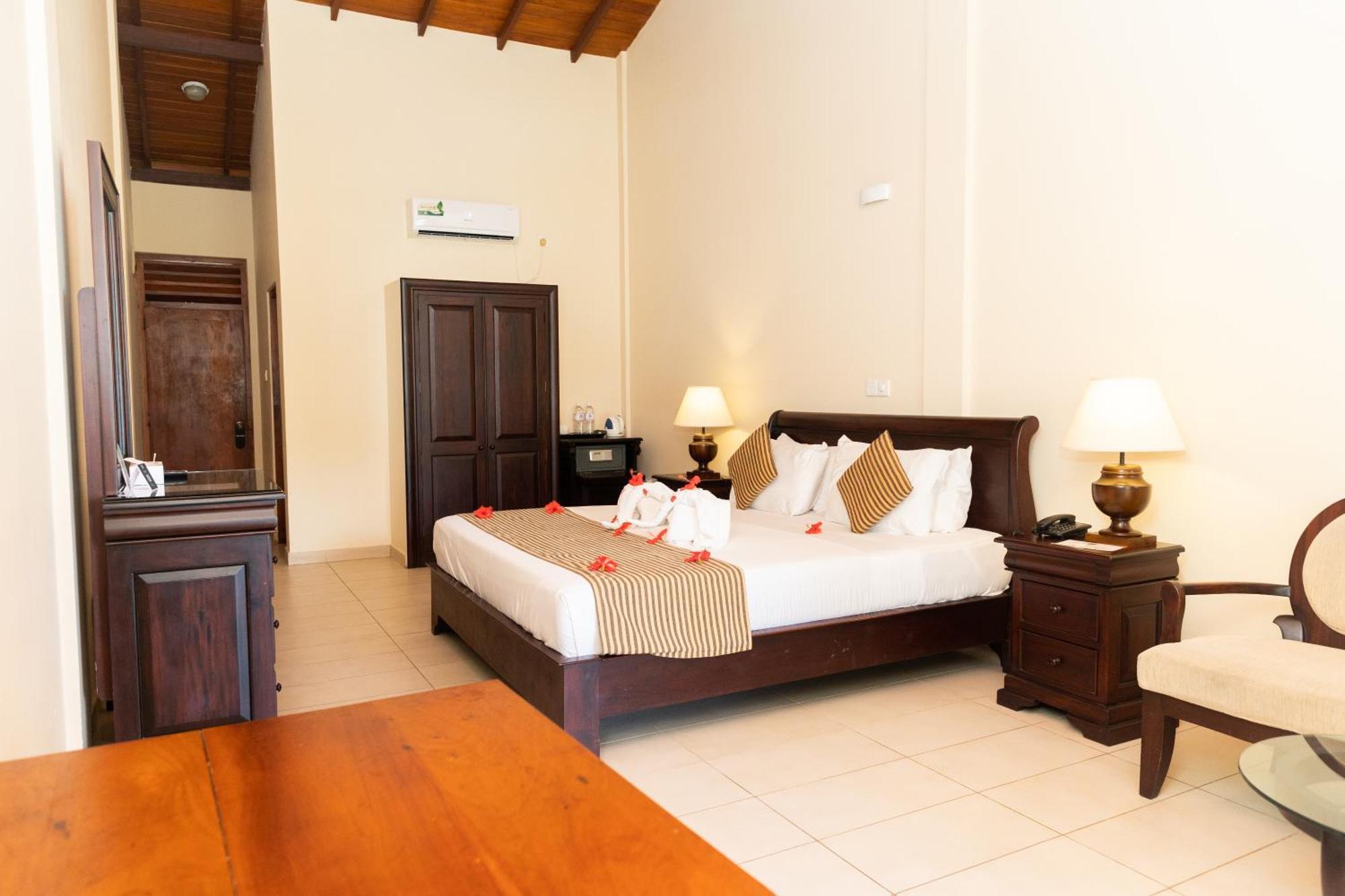 Paradise Beach Club Mirissa Luaran gambar