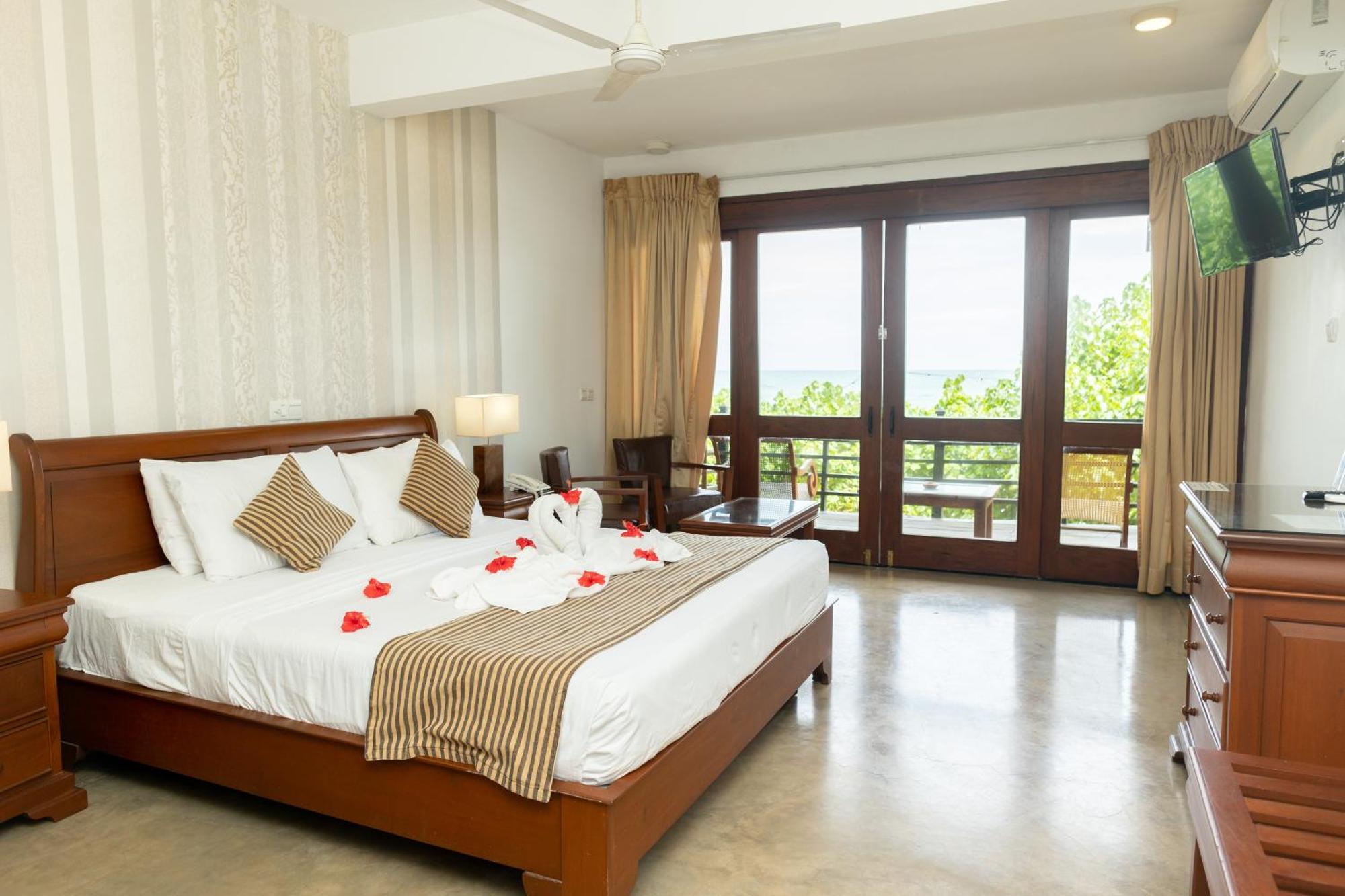 Paradise Beach Club Mirissa Luaran gambar